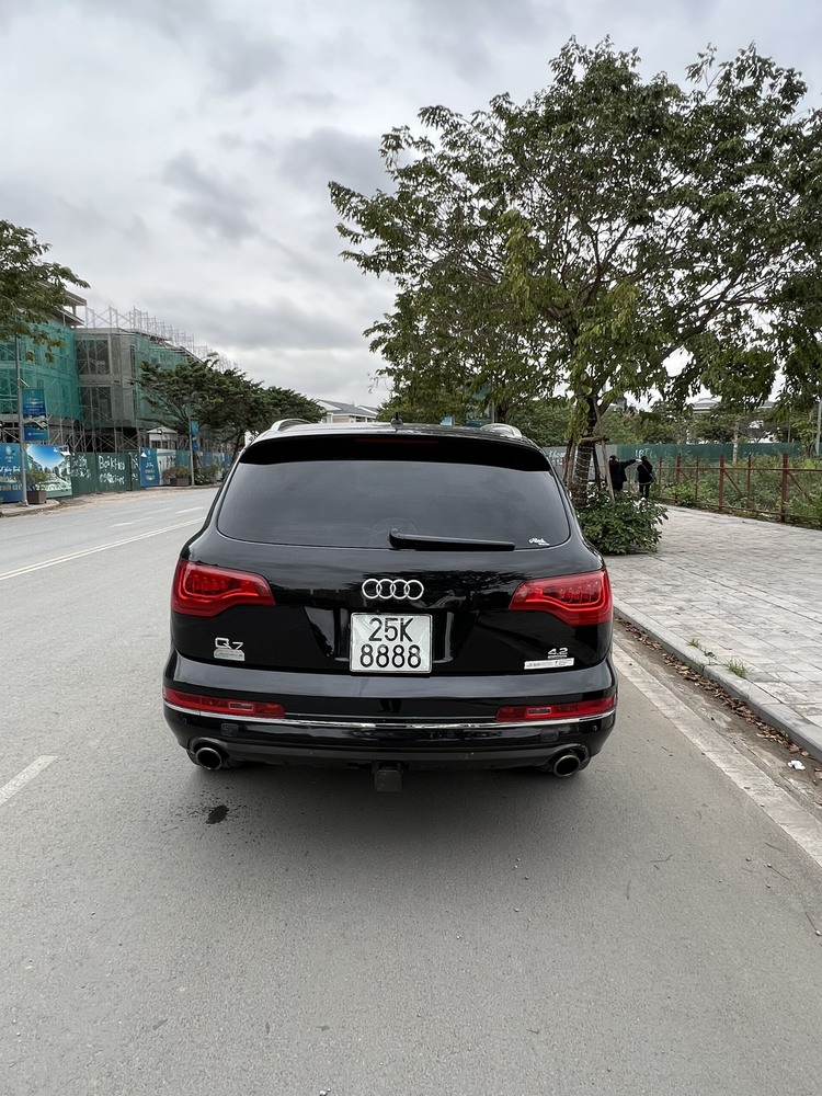 Mới mua lại Audi Q7 4.2 2008 biển đẹp 8888, cần làm gì và nâng cấp gì?