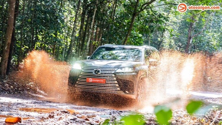 OS-Lexus-LX-600-VIP-90.jpg OS-Lexus-LX-600-VIP-90.jpg