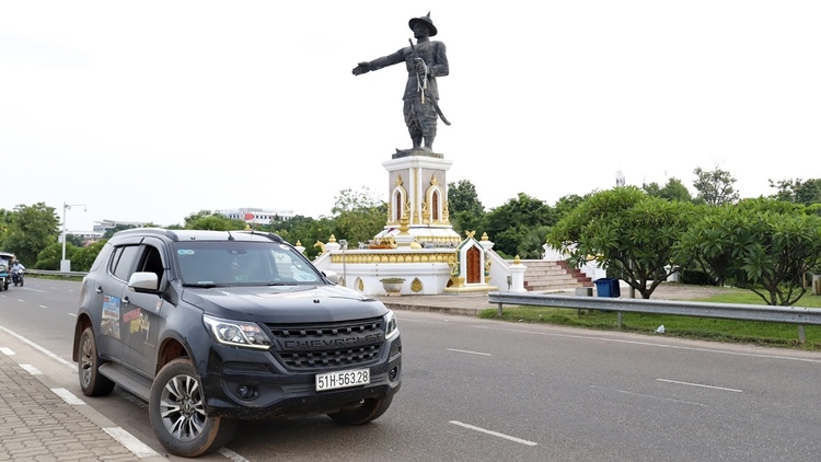 Caravan Laos (9).jpg Caravan Laos (9).jpg