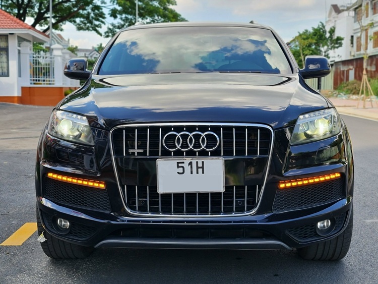 Cần bán lại Audi Q7 S-LINE