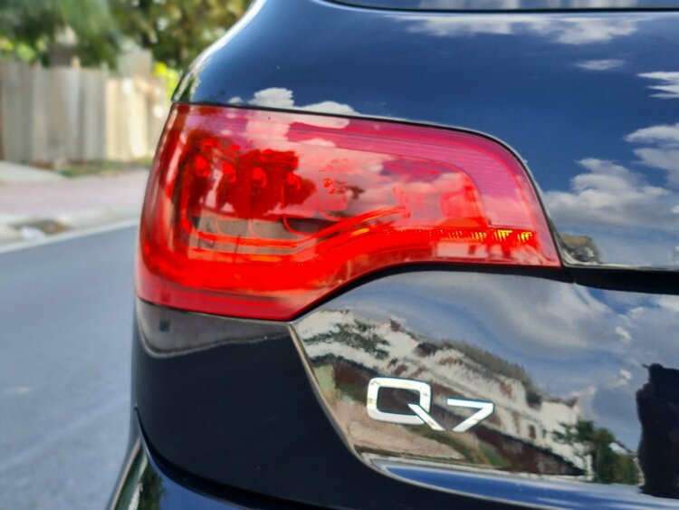 Cần bán lại Audi Q7 S-LINE
