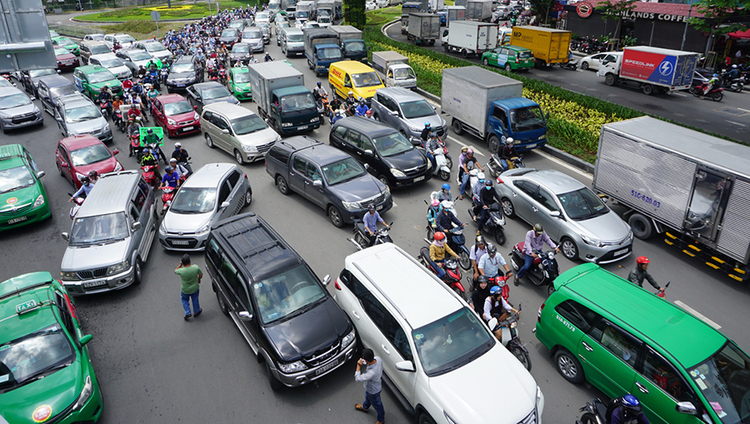 Khởi công hai dự án gần 16.000 tỷ đồng giúp giải tỏa ách tắc sân bay Tân Sơn Nhất