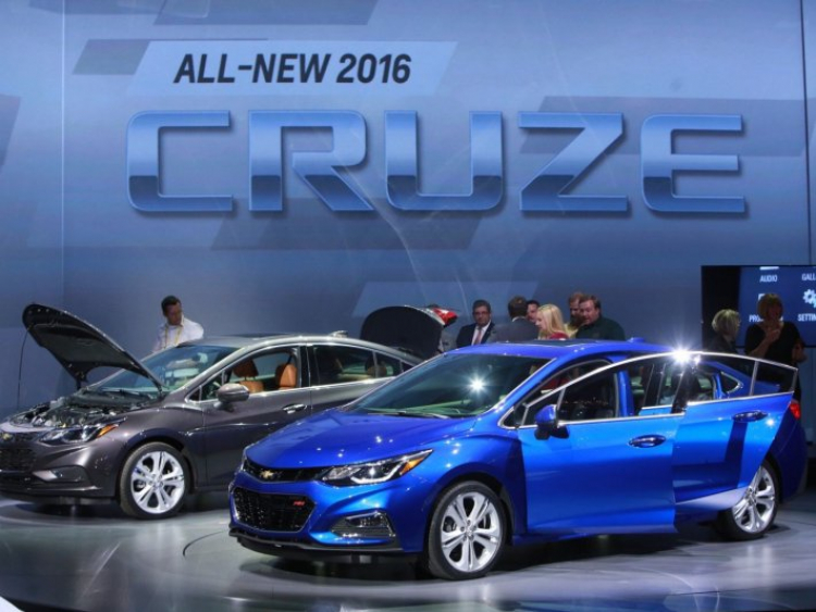 Chevrolet Cruze 2016 chính thức “trình làng”