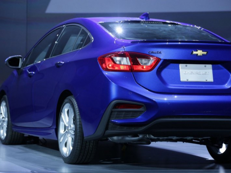 Chevrolet Cruze 2016 chính thức “trình làng”