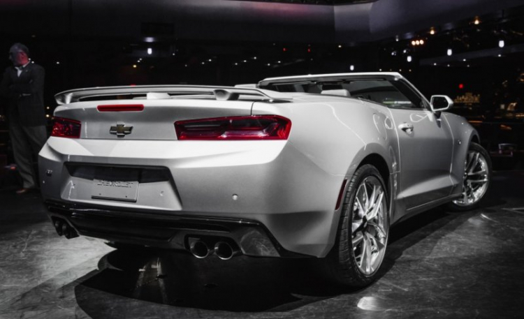 Chevrolet Camaro Convertible 2016 chính thức ra mắt