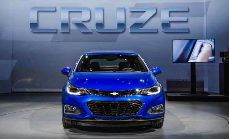 Chevrolet Cruze 2016: nhẹ hơn, mạnh hơn, tiết kiệm nhiên liệu hơn