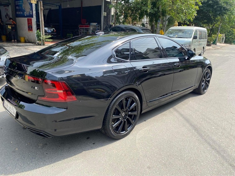 Chính chủ bán xe VOLVO S90 - 2020 Black (18.000 km)