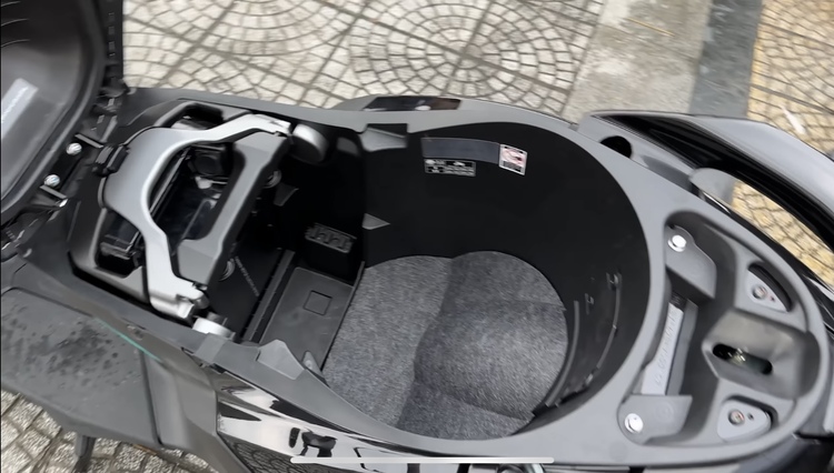 Yamaha ra mắt mẫu xe máy điện đầu tiên: Giá 50 triệu đồng, tầm hoạt động 72km Yamaha ra mắt mẫu xe máy điện đầu tiên: Giá 50 triệu đồng, tầm hoạt động 72km