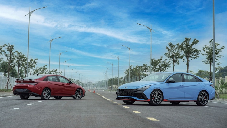 Hyundai Elantra N xuất hiện tại Việt Nam, sắp phân phối loạt xe thể thao N Brand chính hãng Hyundai Elantra N xuất hiện tại Việt Nam, sắp phân phối loạt xe thể thao N Brand chính hãng