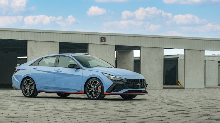 Hyundai Elantra N xuất hiện tại Việt Nam, sắp phân phối loạt xe thể thao N Brand chính hãng Hyundai Elantra N xuất hiện tại Việt Nam, sắp phân phối loạt xe thể thao N Brand chính hãng