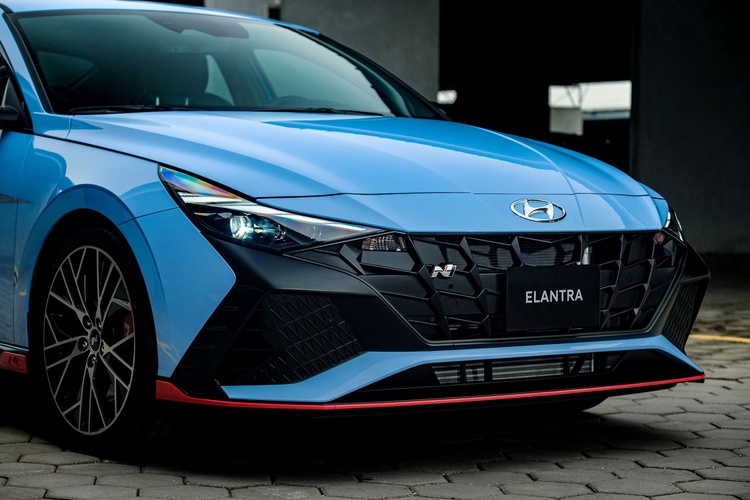 Hyundai Elantra N xuất hiện tại Việt Nam, sắp phân phối loạt xe thể thao N Brand chính hãng Hyundai Elantra N xuất hiện tại Việt Nam, sắp phân phối loạt xe thể thao N Brand chính hãng