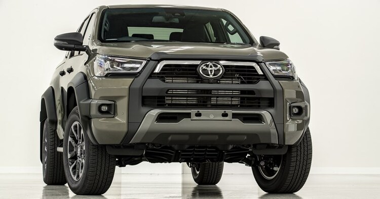 toyota-hilux-rogue-1.jpg