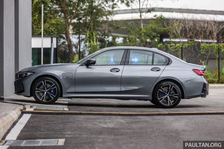 BMW 3 series 2023 ra mắt tại Malaysia với 3 phiên bản, giá từ 1,5 – 1,7 tỷ đồng