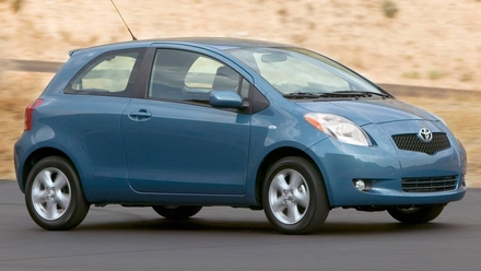 toyota_yaris_2007-hatchback_base_fq_oem_1_1280x855.jpg