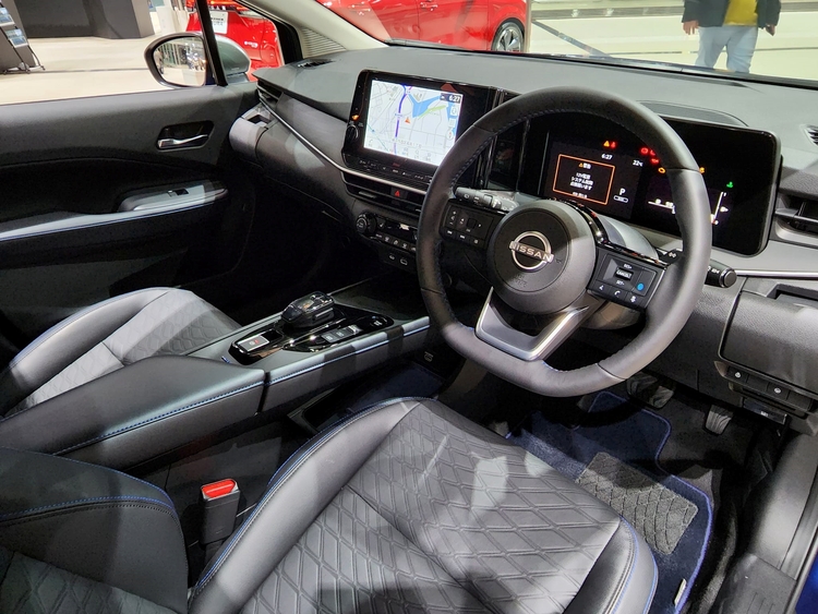 Xem ảnh thực tế Nissan NOTE e-Power, đối thủ của Toyota Yaris và Honda City hatchback