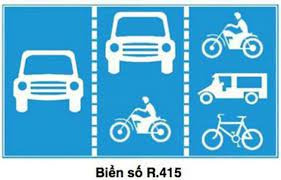 Đi thẳng trên làn rẽ phải, trái: Lỗi gì? Đi thẳng trên làn rẽ phải, trái: Lỗi gì?