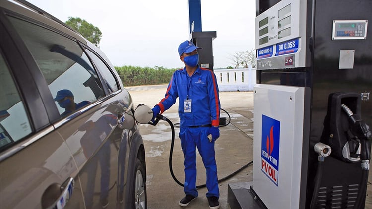 Giá xăng, dầu sắp tăng mạnh ngay sau Tết