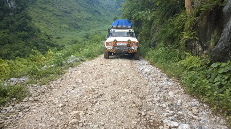 Có bác nào thừa Land cruiser ii loại 5 cửa không ạ? Có bác nào thừa Land cruiser ii loại 5 cửa không ạ?