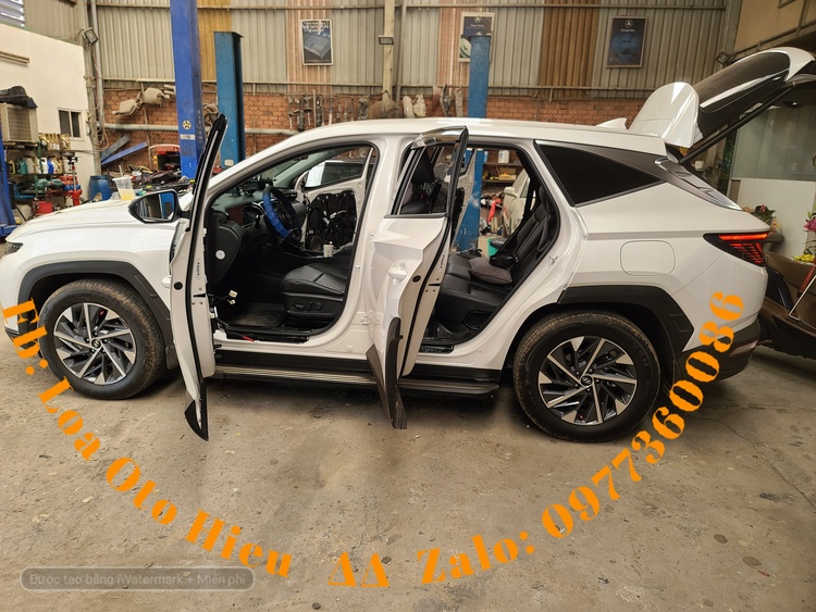 Hyundai Tucson 2023 bỏ âm thanh Bose zin của xe nâng cấp dòng xịn sò hơn.