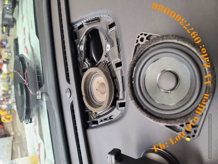 Hyundai Tucson 2023 bỏ âm thanh Bose zin của xe nâng cấp dòng xịn sò hơn.
