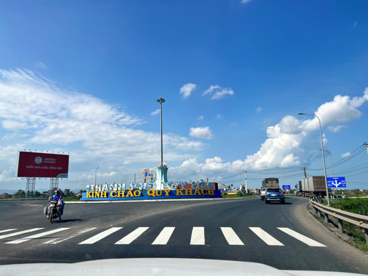 Hành trình về Quê ăn Tết 2023 (Biên Hòa - Đảo Lý Sơn) Hành trình về Quê ăn Tết 2023 (Biên Hòa - Đảo Lý Sơn)