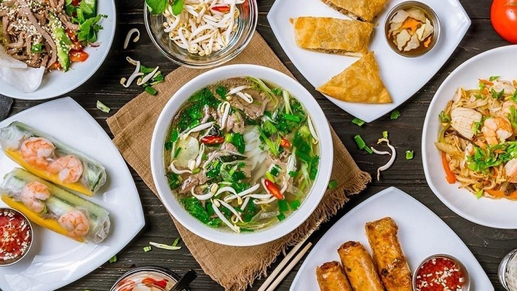 địa điểm ăn uống ngon khi du lịch Việt Nam