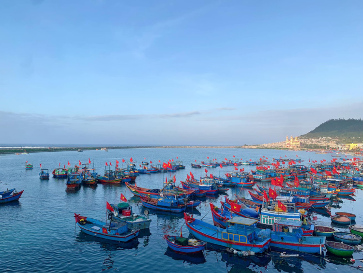 Hành trình về Quê ăn Tết 2023 (Biên Hòa - Đảo Lý Sơn) Hành trình về Quê ăn Tết 2023 (Biên Hòa - Đảo Lý Sơn)