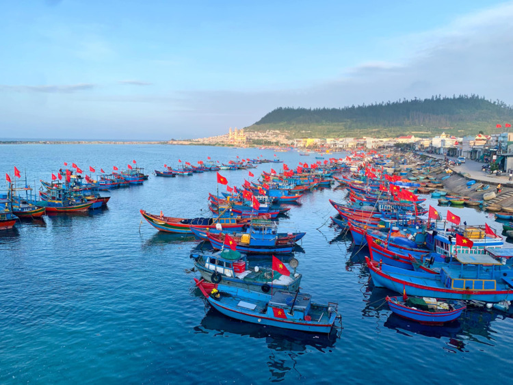 Hành trình về Quê ăn Tết 2023 (Biên Hòa - Đảo Lý Sơn) Hành trình về Quê ăn Tết 2023 (Biên Hòa - Đảo Lý Sơn)