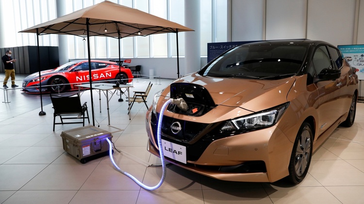 Nissan muốn bán xe điện chạy pin thể rắn vào năm 2028, tốc độ sạc lên đến 400 Kw
