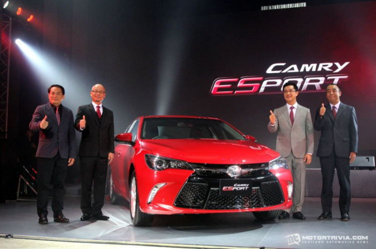 Toyota Camry ESport ra mắt tại Thái
