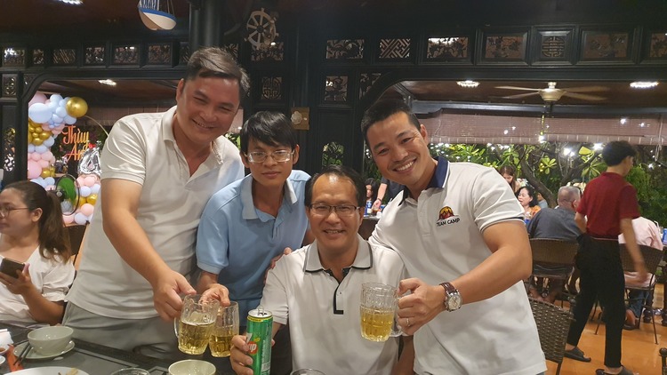 Tiệc họp mặt Tân Niên anh em về quê Tết 2023 Tiệc họp mặt Tân Niên anh em về quê Tết 2023