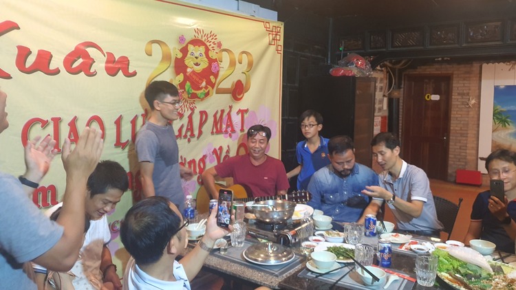 Tiệc họp mặt Tân Niên anh em về quê Tết 2023 Tiệc họp mặt Tân Niên anh em về quê Tết 2023