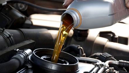 dầu nhớt castrol xe ô tô có tốt không.jpg