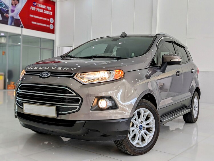 [HCM] BÁN XE FORD ECOSPORT TITANIUM 2017 - XE GIA ĐÌNH