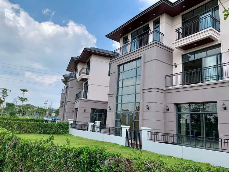 GS Nhà Bè - Thành Công Rực Rỡ Hay Chỉ Là Vẽ Vời ? GS Nhà Bè - Thành Công Rực Rỡ Hay Chỉ Là Vẽ Vời ?