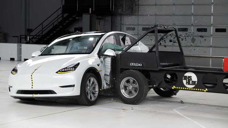 IIHS 2023 TOP SAFETY PICK+ TOP SAFETY PICK