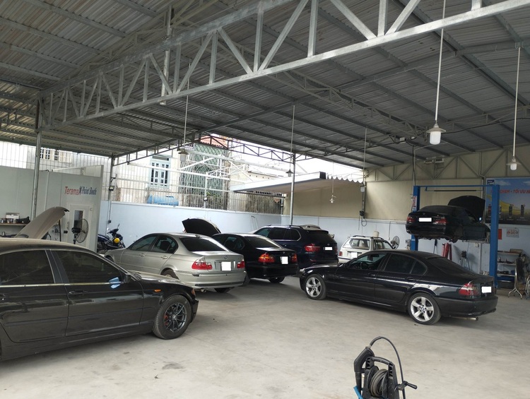 GARAGE TÍN PHÁT. 2/117 Đường Số 8,Bình Hưng Hòa,Bình Tân (Đối diện Aeon Tân Phú).