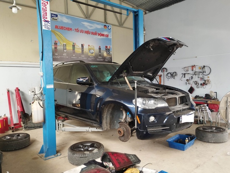 GARAGE TÍN PHÁT. 2/117 Đường Số 8,Bình Hưng Hòa,Bình Tân (Đối diện Aeon Tân Phú).