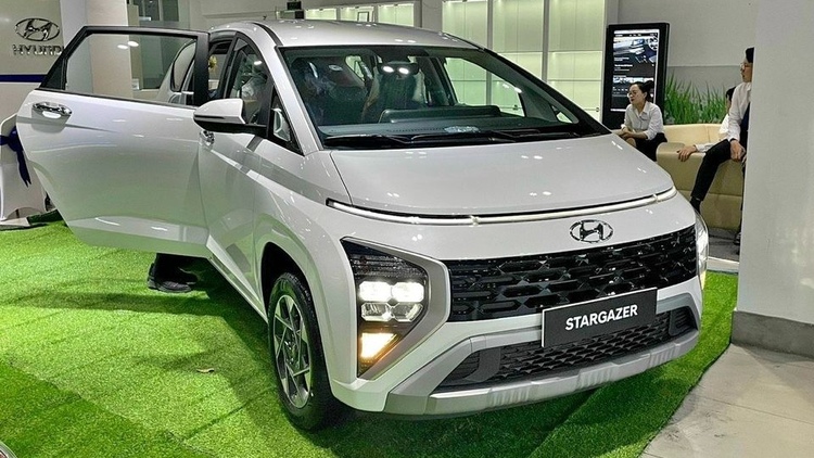 Hyundai Stargazer giảm giá lên đến 70 triệu đồng, có nên mua?