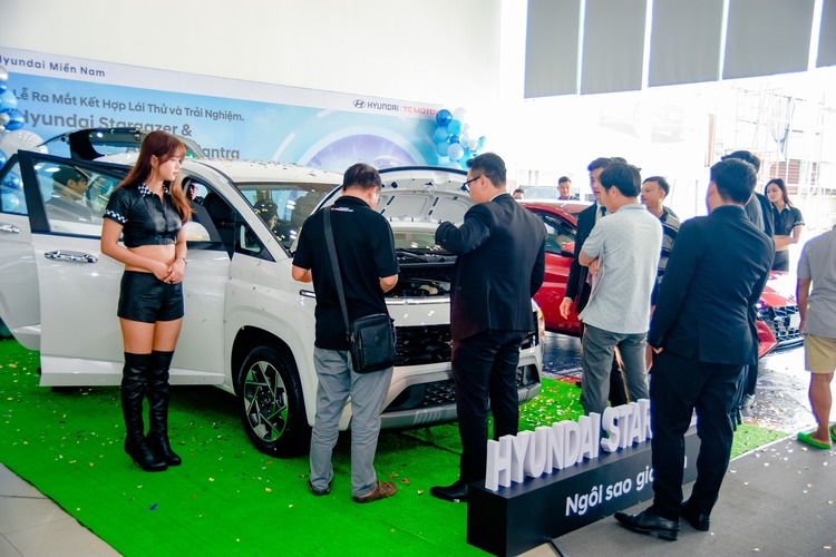 Chính thức mở cổng bình chọn XE CỦA NĂM 2023 Chính thức mở cổng bình chọn XE CỦA NĂM 2023