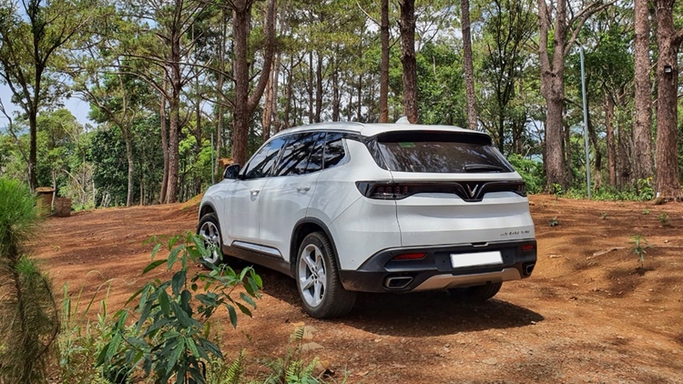 VinFast LUX SA 2021 sau 2 năm (40,000km): Chia sẻ đánh giá buồn vui lẫn lộn VinFast LUX SA 2021 sau 2 năm (40,000km): Chia sẻ đánh giá buồn vui lẫn lộn