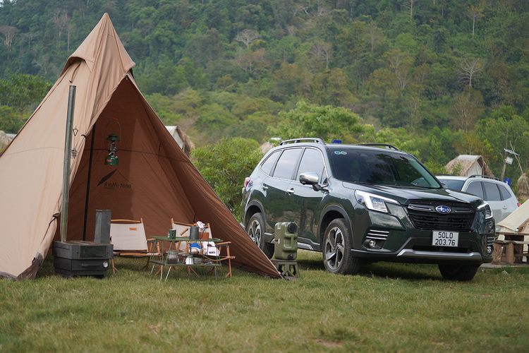 Subaru forester otosaigon 01.jpg