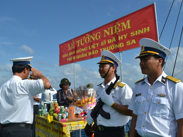 Đến với Trường Sa - sau 27 năm Đến với Trường Sa - sau 27 năm