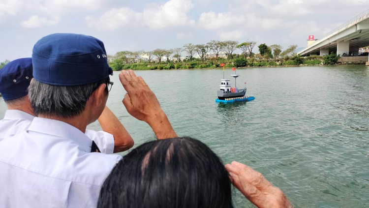 Đến với Trường Sa - sau 27 năm Đến với Trường Sa - sau 27 năm