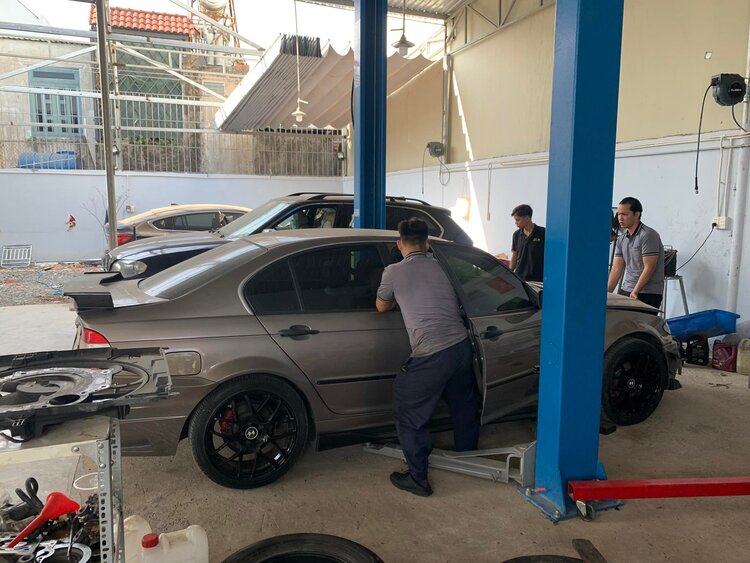 GARAGE TÍN PHÁT. 2/117 Đường Số 8,Bình Hưng Hòa,Bình Tân (Đối diện Aeon Tân Phú). GARAGE TÍN PHÁT. 2/117 Đường Số 8,Bình Hưng Hòa,Bình Tân (Đối diện Aeon Tân Phú).