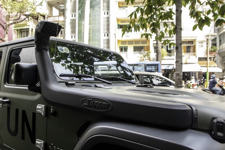 Vua Cà Phê Đặng Lê Nguyên Vũ chia sẻ về Jeep Gladiator: Qua tự lái từ Daklak xuống TP. HCM