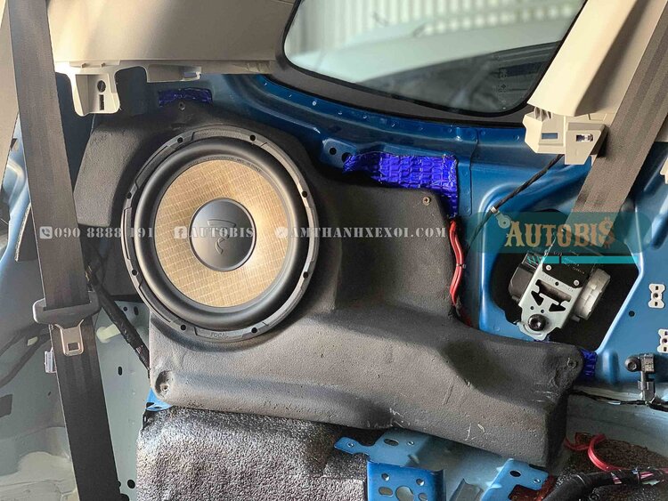 Nâng Cấp Âm Thanh Subwoofer Cho Ford Everest Với Focal Như Zin Tại Autobis