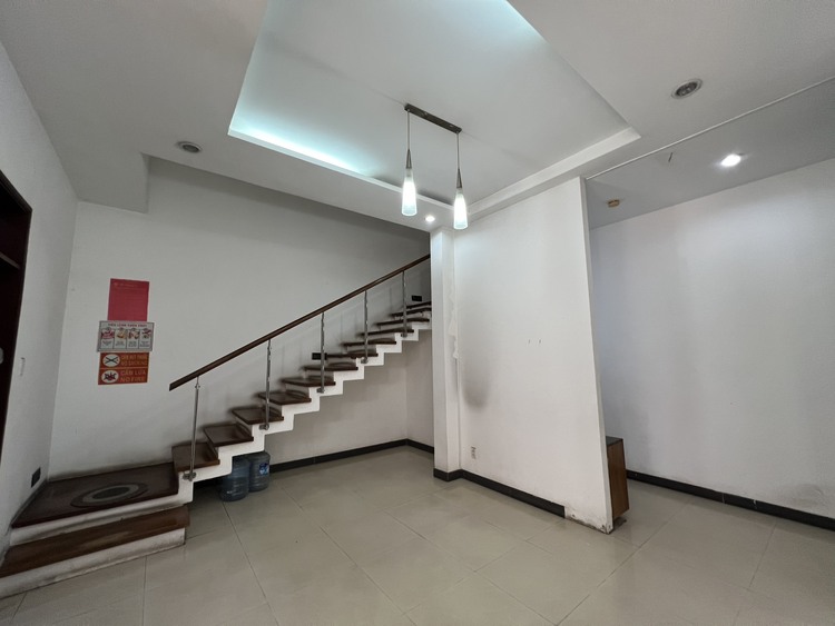 Giải cứu: bất động sản triệu đô ( hàng ngộp, thơm ).... update liên tục.. Giải cứu: bất động sản triệu đô ( hàng ngộp, thơm ).... update liên tục..