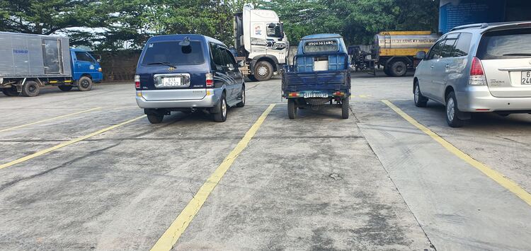 Kiểm tra xe cũ Toyota Zace 2003 - 20 năm tuổi "Già nhưng có còn gân" Kiểm tra xe cũ Toyota Zace 2003 - 20 năm tuổi "Già nhưng có còn gân"