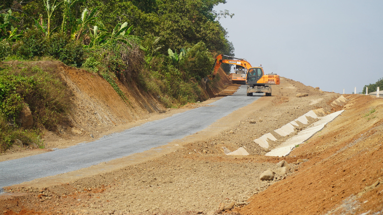 Cận cảnh dự án cao tốc Dầu Giây - Phan Thiết trước 1 tháng thông xe